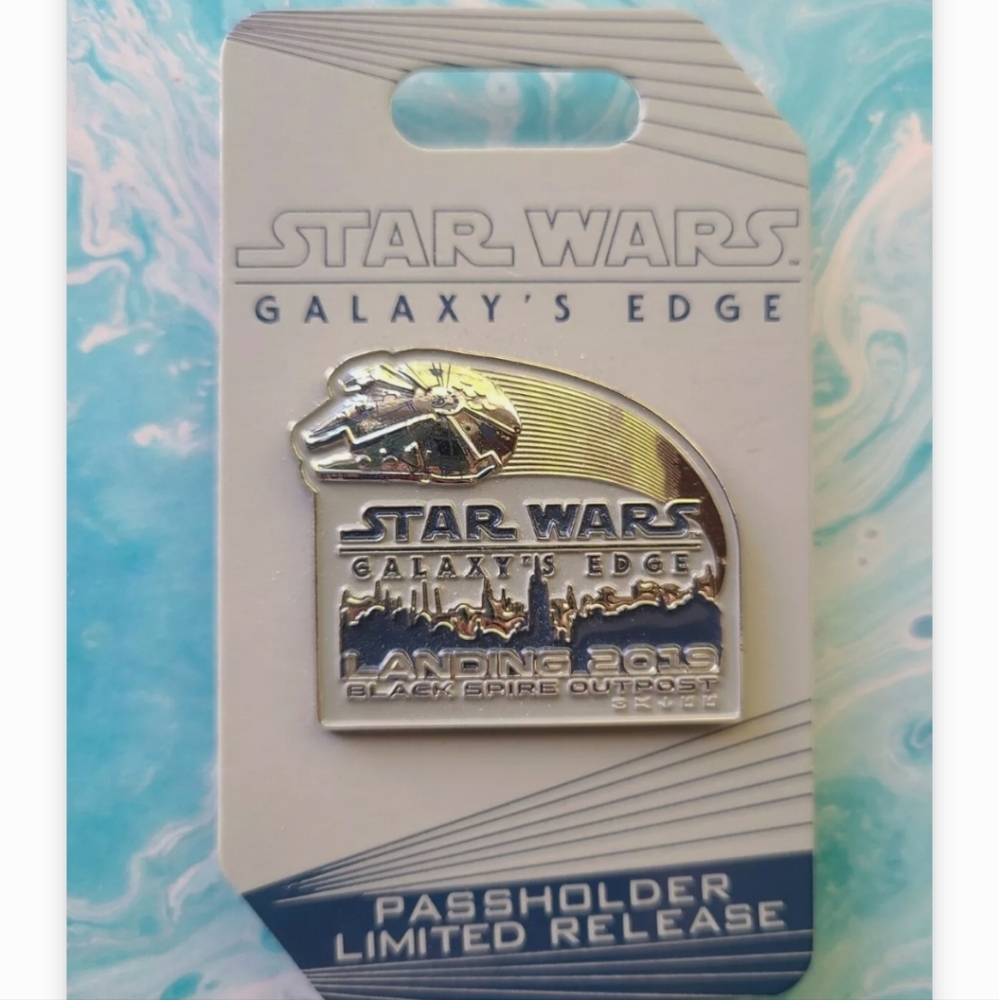 Disney Star Wars Galaxys Edge Opening Day Pin Landing 2019  Limited Release